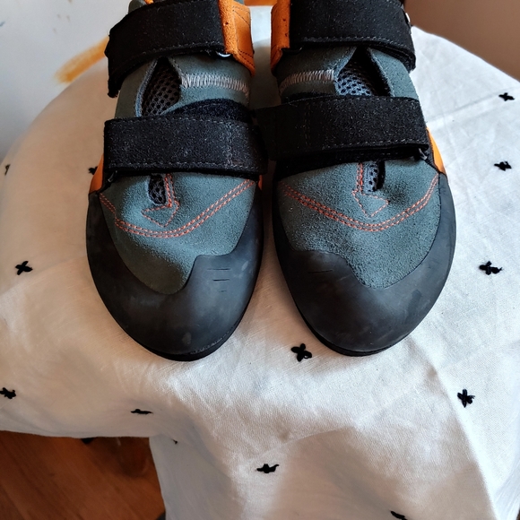 Scarpa climbing shoes NWOT - Picture 8 of 8